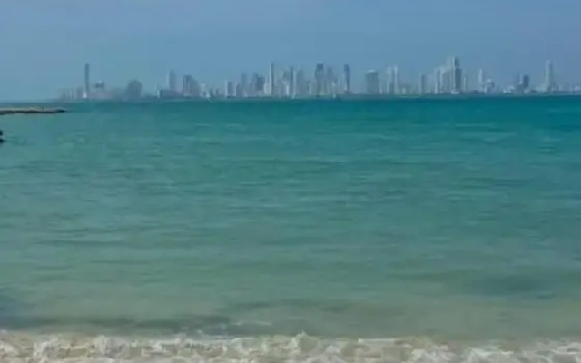Kommox Beach