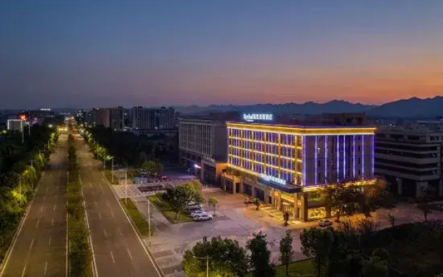 Kyriad Hotel Chongqing Liangjiang water and soil Xin cheng branch