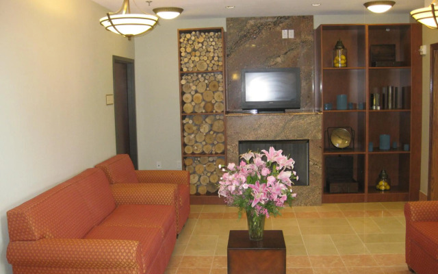 Country Inn & Suites by Radisson, Dearborn, MI