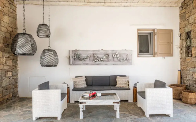 Eleni's Village Suites