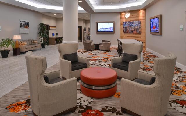 DoubleTree by Hilton Charlotte City Center