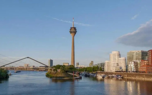 base WENDING Serviced Apartment