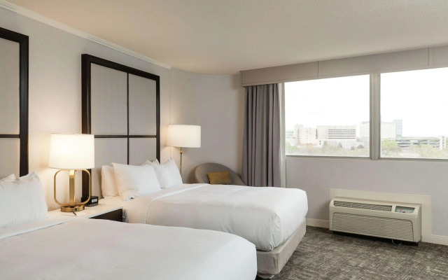 Hilton Chicago/Oak Lawn