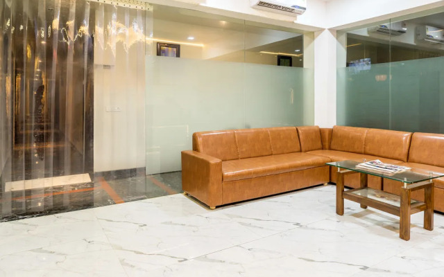 OYO 6832 Hotel 7 CEPL