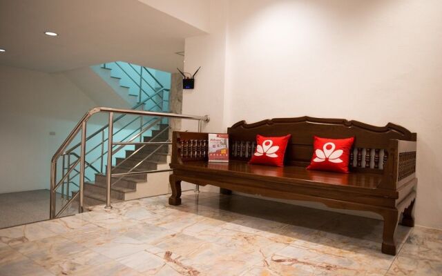 ZEN Hostel Tiger Shrine 2