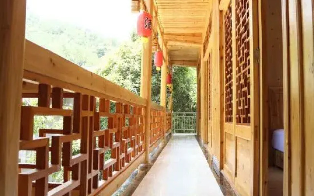 Zhangjiajie Qingyanxianju Inn