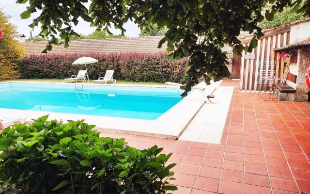 Barbecue Pool Parking Mystay