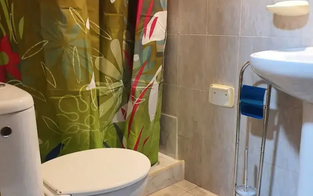 Low Cost Room Plaza de Hierro I