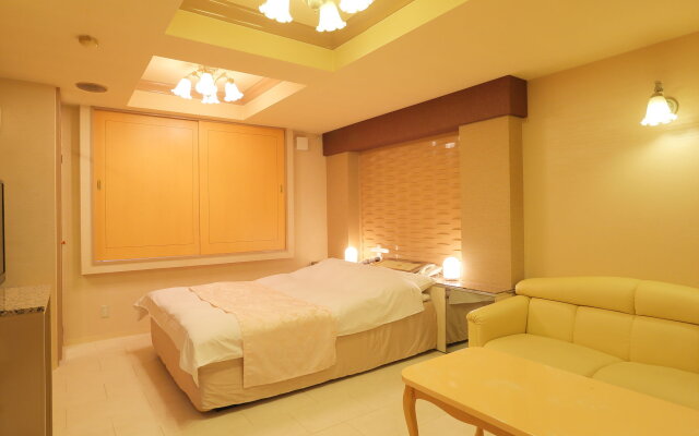 Hotel Olive Kyoto Yamashina - Adults Only