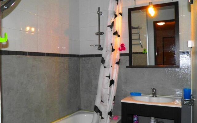 Appartement Sète, 1 Pièce, 4 Personnes - Fr-1-338-11