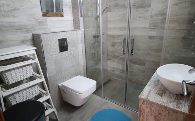 Elegant Holiday Home in Empuriabrava With Pool
