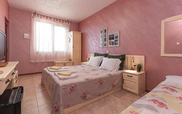 Semeen hotel i restorant Rajski zaliv