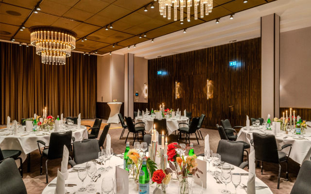 Radisson Blu Senator Hotel