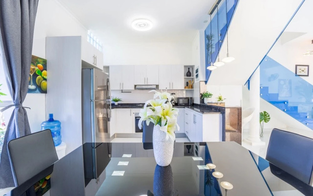 New Stylish 3BR Villa With Private Pool Terrace