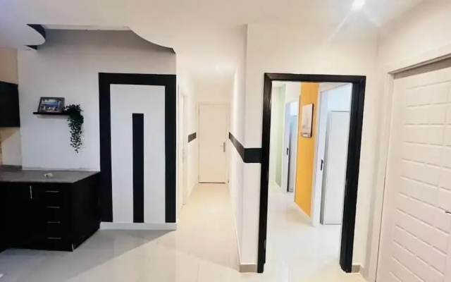 Escape Partition Room in AlBarsha1