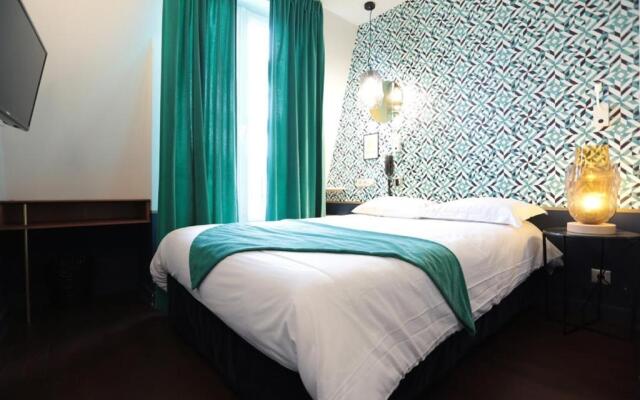 Oops! Latin quarter by Hiphophostels