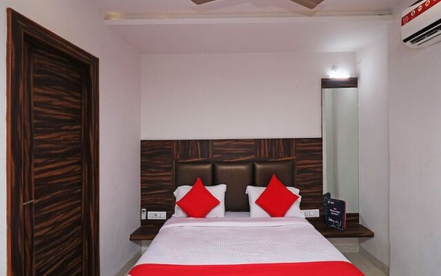 Oyo 19610 Hotel Nutan Krishna