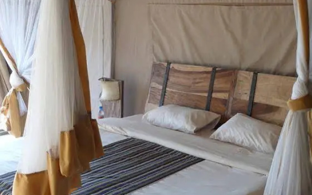 Robanda Safari Camp