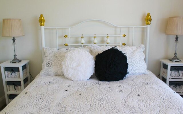 Spring Creek Cottage B&B