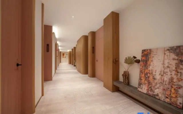 Lansheng Hotel (Xing Yi Jushan Square Mengle City Branch)