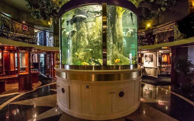 Hotel & Restaurant Infinity