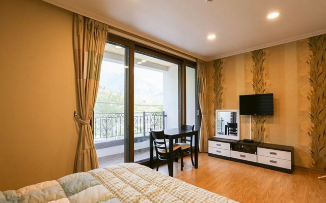 Hadong Sopungbang Pension