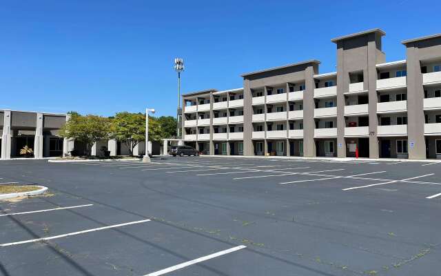 Motel 6 West Columbia, SC - Airport