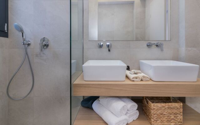 Elia Luxury Villa
