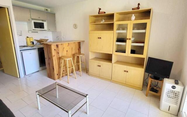 Studio Six-Fours-les-Plages, 1 pièce, 4 personnes - FR-1-316-43