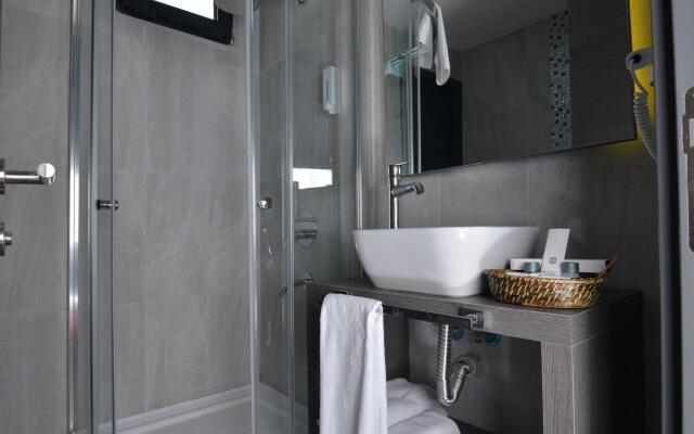 A11 Hotel Cadde