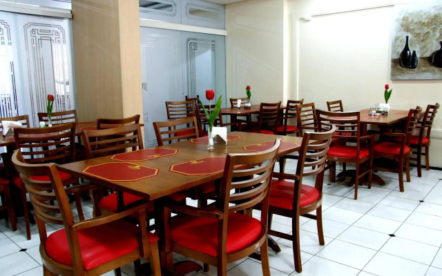 Hotel Golden Park Curitiba by Nacional Inn