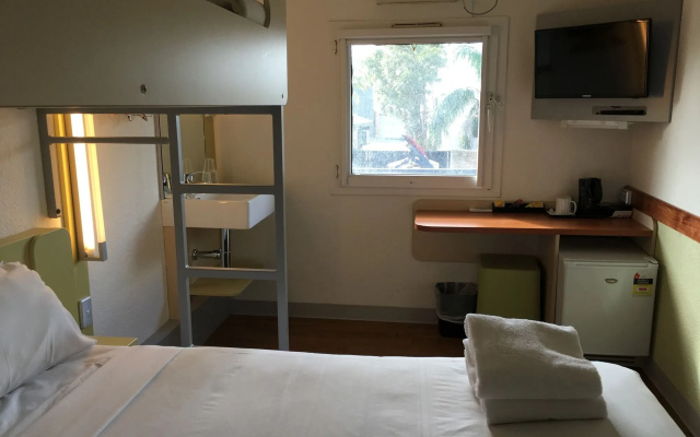 Ibis Budget St Peters
