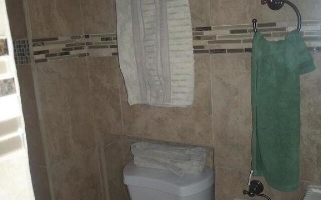 Suites Leon Rojo