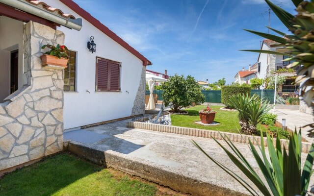 Stunning Home in Fazana With Wifi and 2 Bedrooms