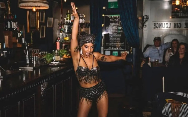 Gin Lounge Rooms