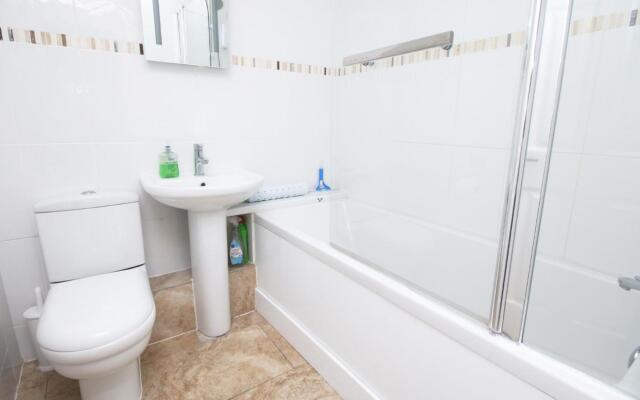 29C Medmerry Park 2 Bedroom Chalet