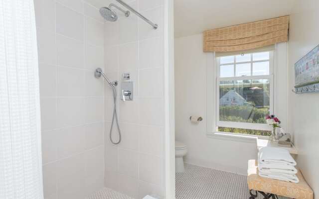 Chebeague Island Inn