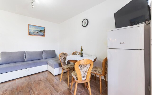 Beautiful Apartment in Barbariga With 1 Bedrooms and Wifi