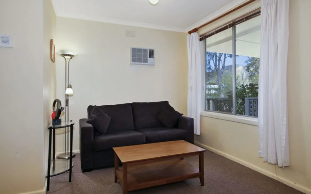 Snowstream Riverside Apartments - Unit 3