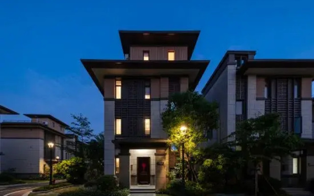 Yujian Holiday Apartment (Foshan Gaoming Meidi Luhu Branch)
