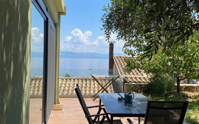Private Sea view house Belonika
