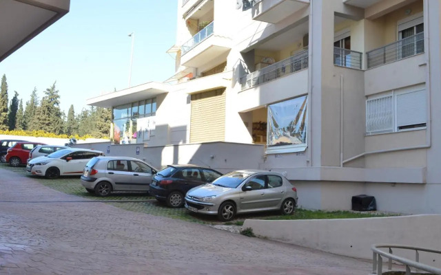 Delmare Dion apartment