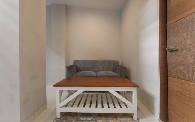Super OYO Collection O 90023 Damar Kusumo Guest House