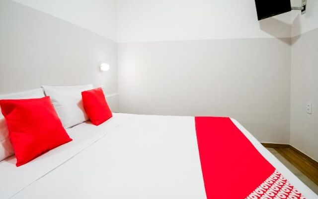 Oyo 131 Girassol Carioca