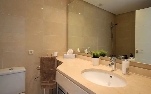 Beautiful Apartment in Estepona With Sauna