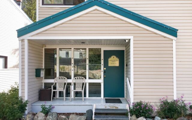 13tr18vy 2 Bedroom Condo