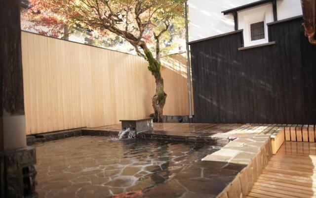 Neold Private House