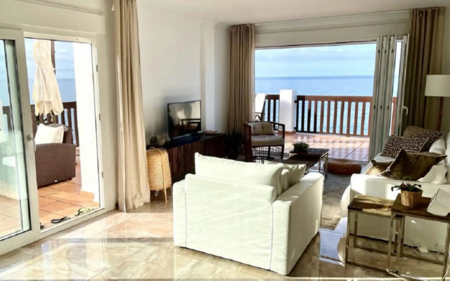 21052 - Heavenly Views From Frontline Penthouse