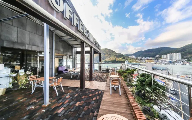 The Lux Tourism Hotel Geoje