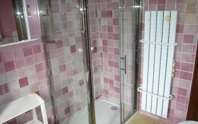 Gîte Sury-en-Vaux, 3 pièces, 4 personnes - FR-1-586-3